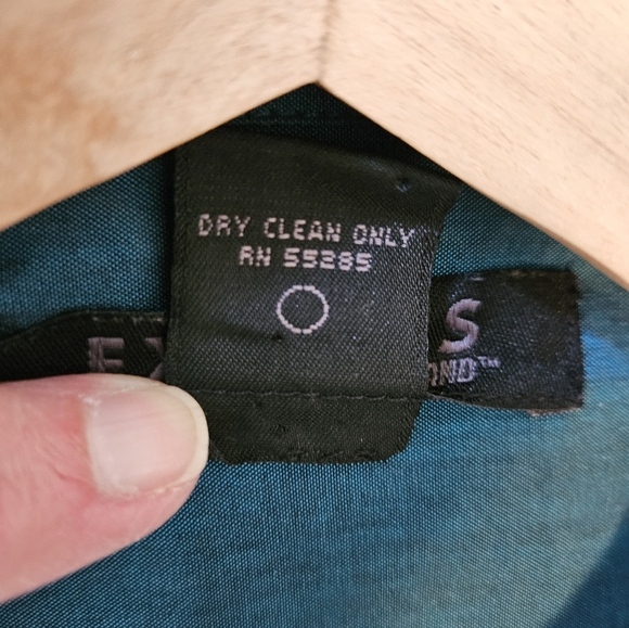 Express size 1/2 XS 100% silk button up blouse teal blue, vintage,office - Picture 4 of 7